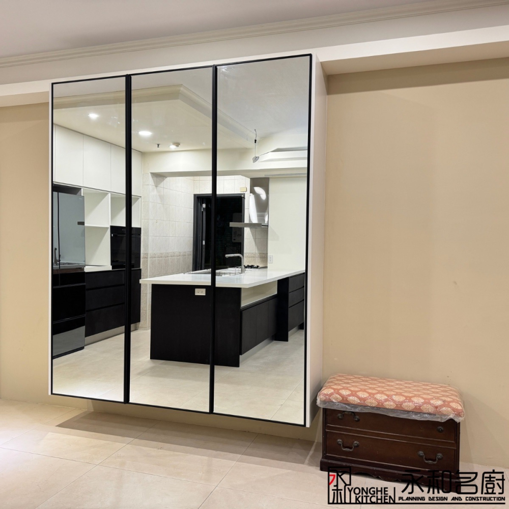 系統鞋櫃 (陶烤門板純白、黑鋁框鏡面門板)